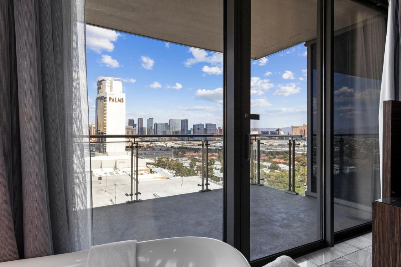 Huge Modern Luxury 17 Floor Panoramic Corner Suite With Open Balcony Las Vegas Buitenkant foto